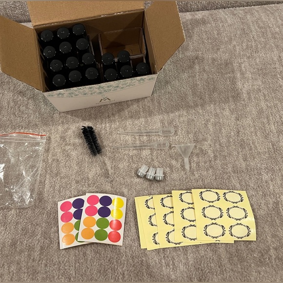 17 Empty 10ml essential oil amber roller bottles - Picture 6 of 8